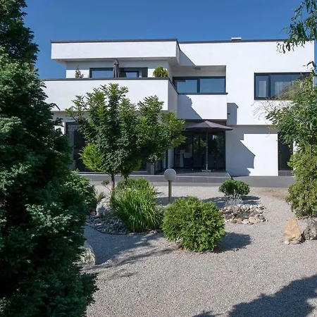 White House * Πριέντορ